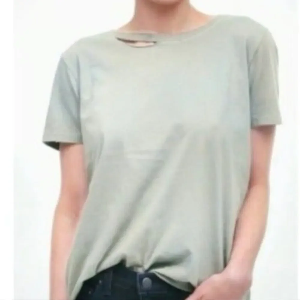 Revolve n: PHILANTHROPY NWT Sage Harlow BFF Cutout 100% Cotton T-shirt S